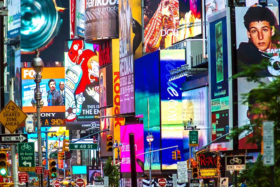 Publicité en ligne, TV et magazines